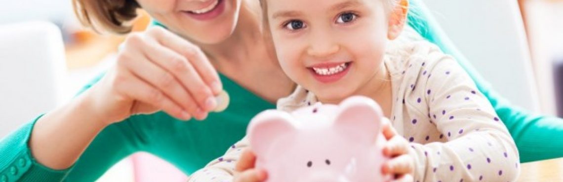 Uma em cada quatro mões dé mesada para os filhos, diz SPC Brasil